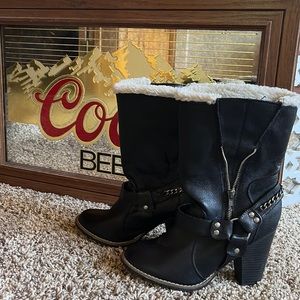 Womens size 81/2 Candies wool lined  leather boots with chains and zippers